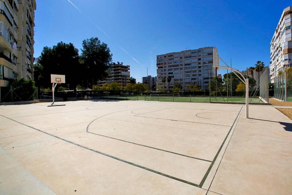 Garden Apartment With Pool And Ac Alicante Zewnętrze zdjęcie
